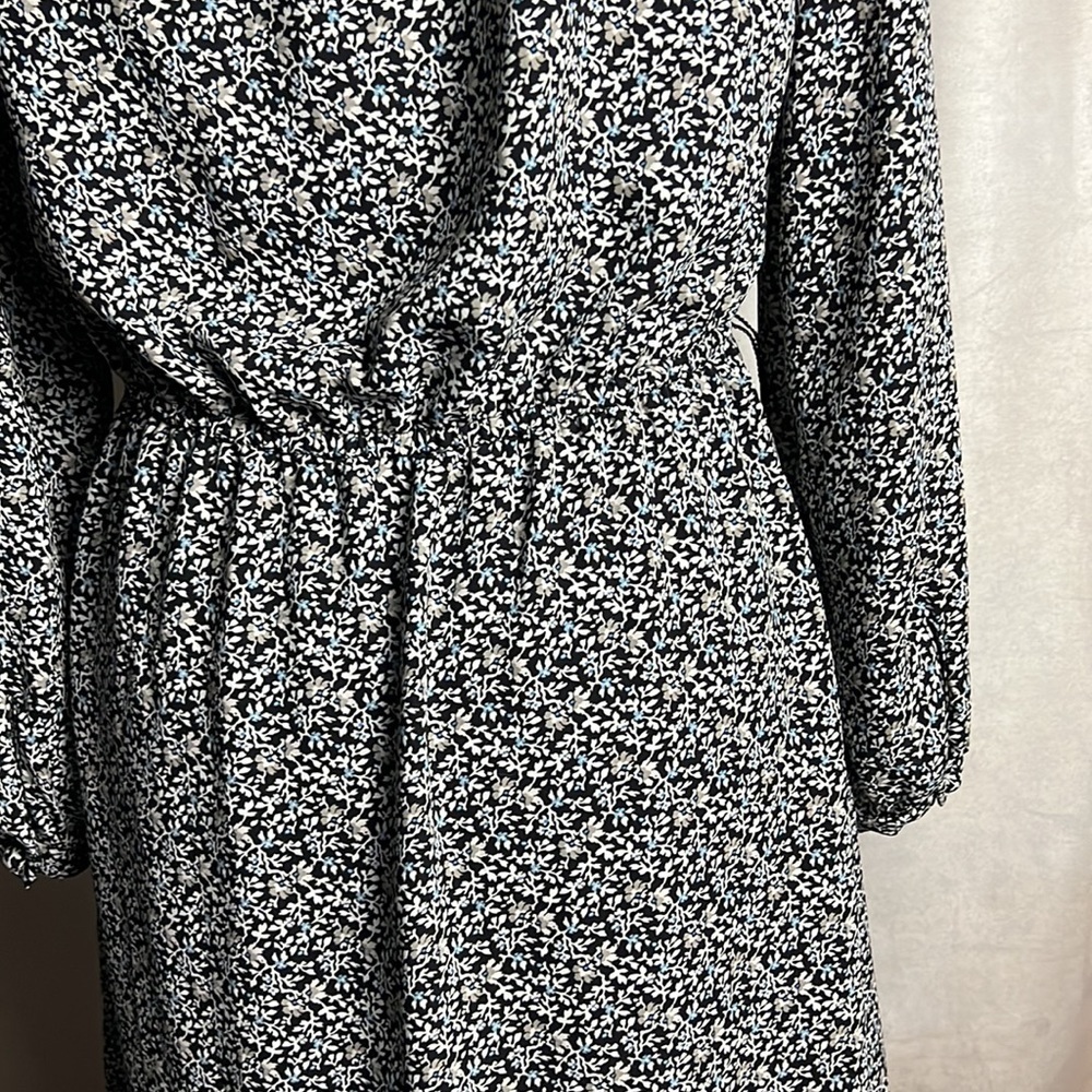 Loft Petite Floral Dress Like New Black Blue White Designs 8P - Picture 6 of 8